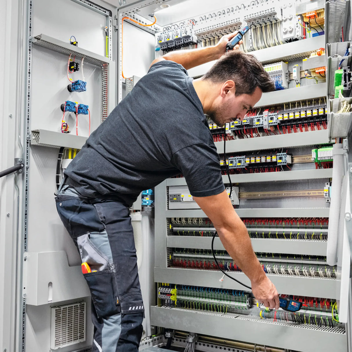 Tester di Tensione Bosch GVT 1000-15