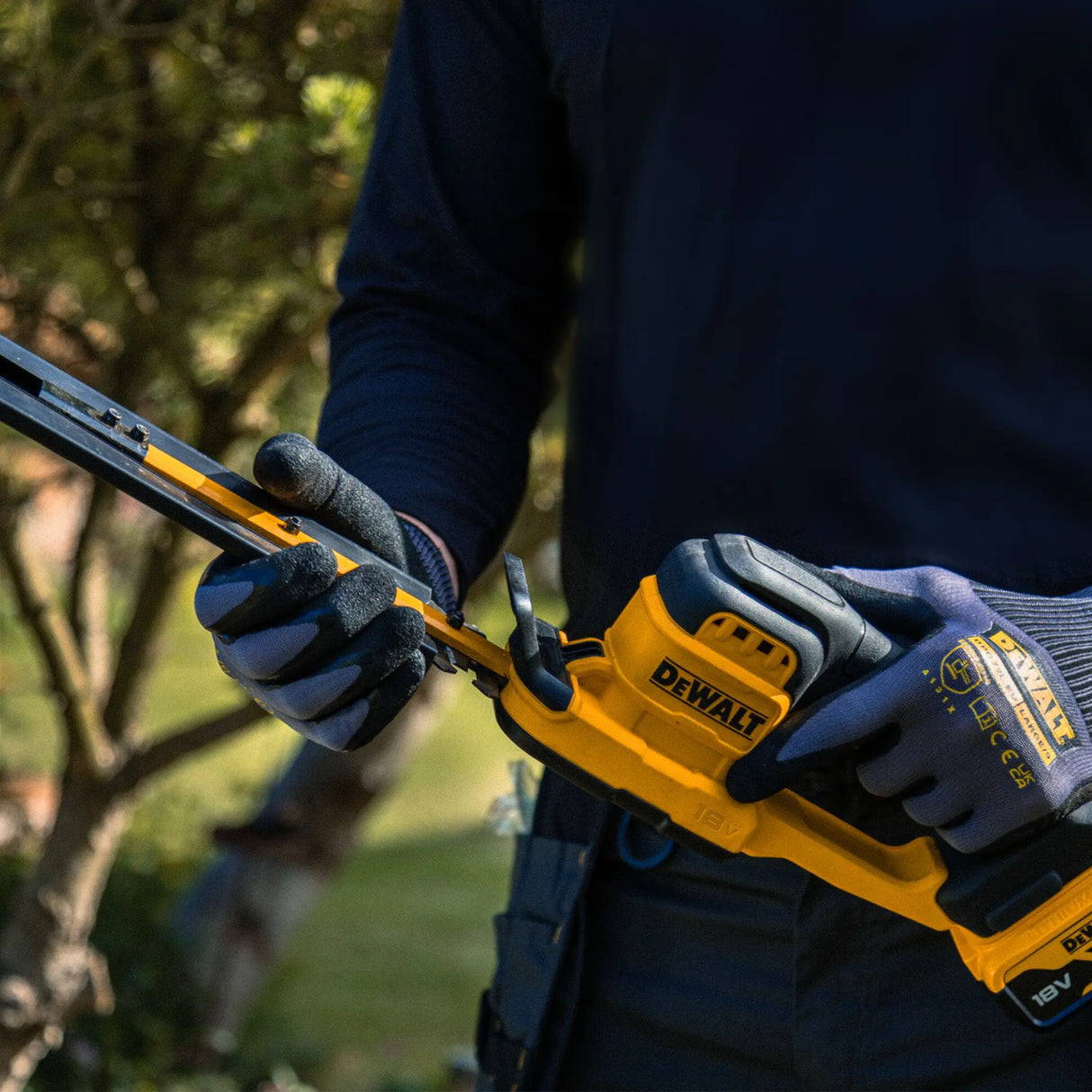 Tagliasiepi Dewalt DCMHT520D1-QW 18V 2Ah