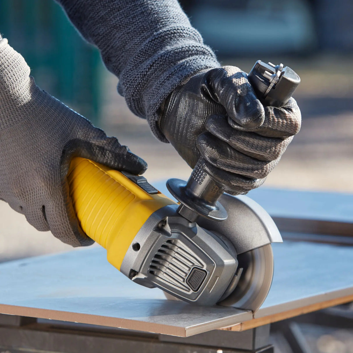 Angle Grinder Stanley FMEG210-QS 850W