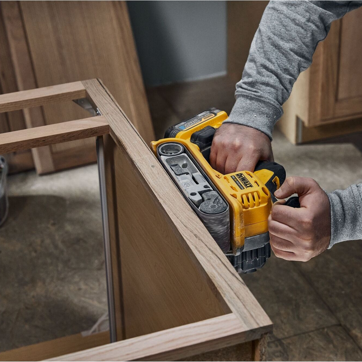 DCW220NT-XJ - Belt Sander Dewalt DCW220NT-XJ 18V - Image 11