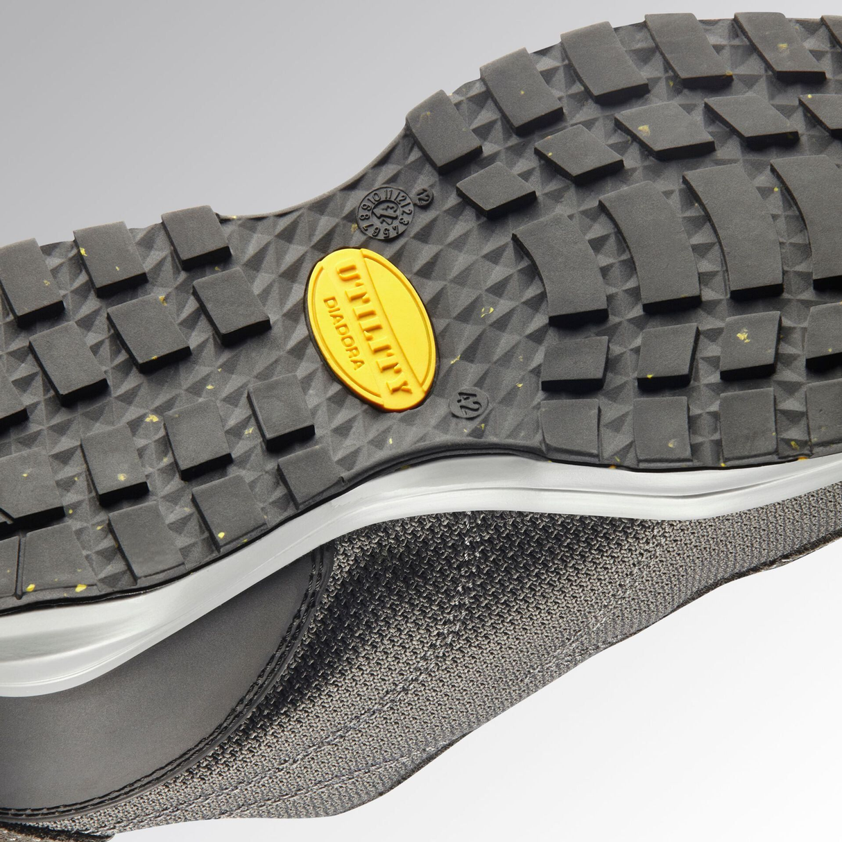 701.181136-C9546 - Safety Shoes Diadora Glove MDS Text Low S1PS - Image 7