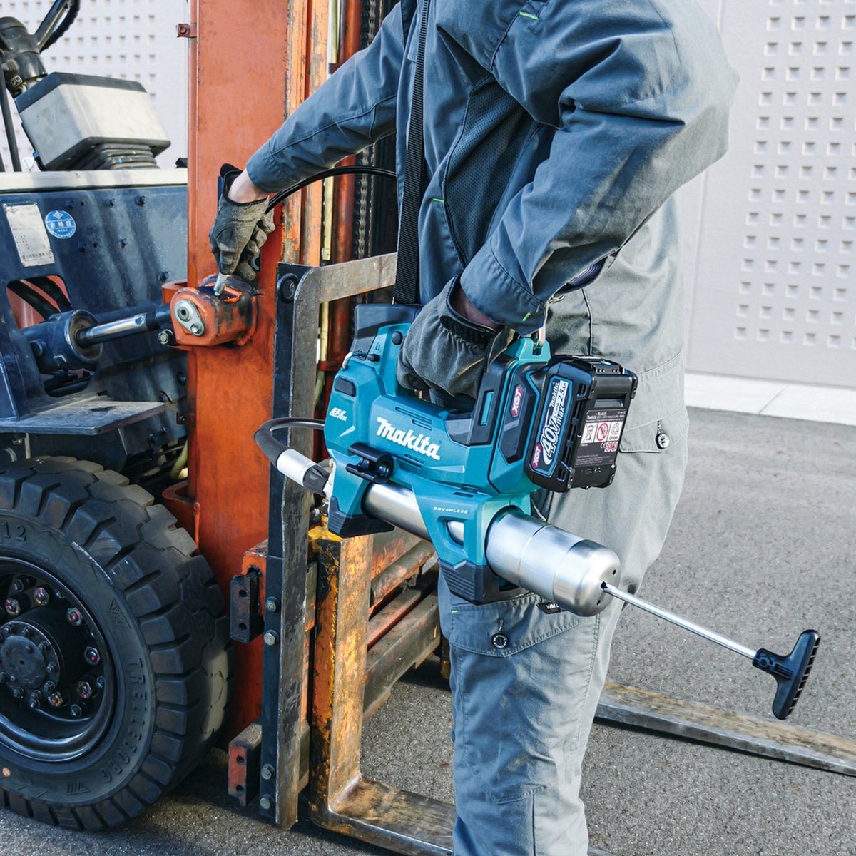GP001GD201 - Grease Gun Makita GP001GD201 XGT 40V 2x2.5Ah - Image 19