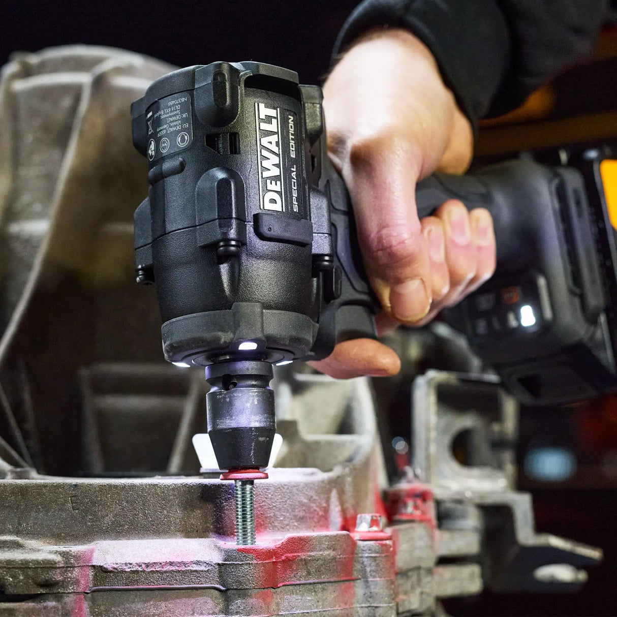 Avvitatore a impulsi Dewalt McLaren DCF92MP2T-QW 18V 5Ah