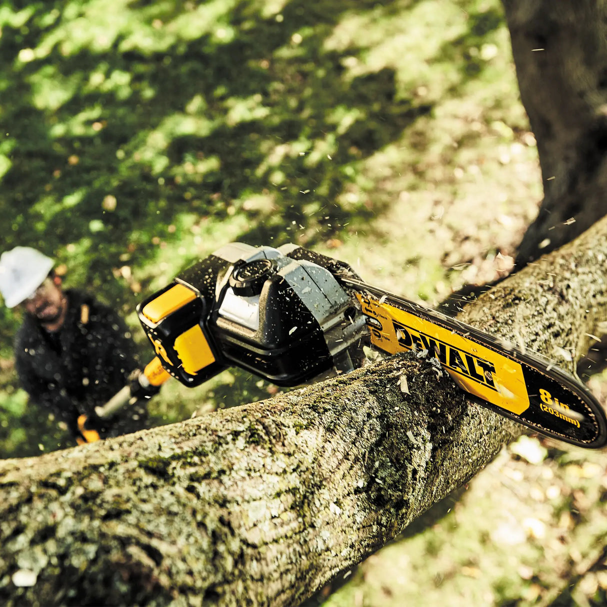 Potatore su asta Dewalt DCMPS567P1-QW 18V 5Ah