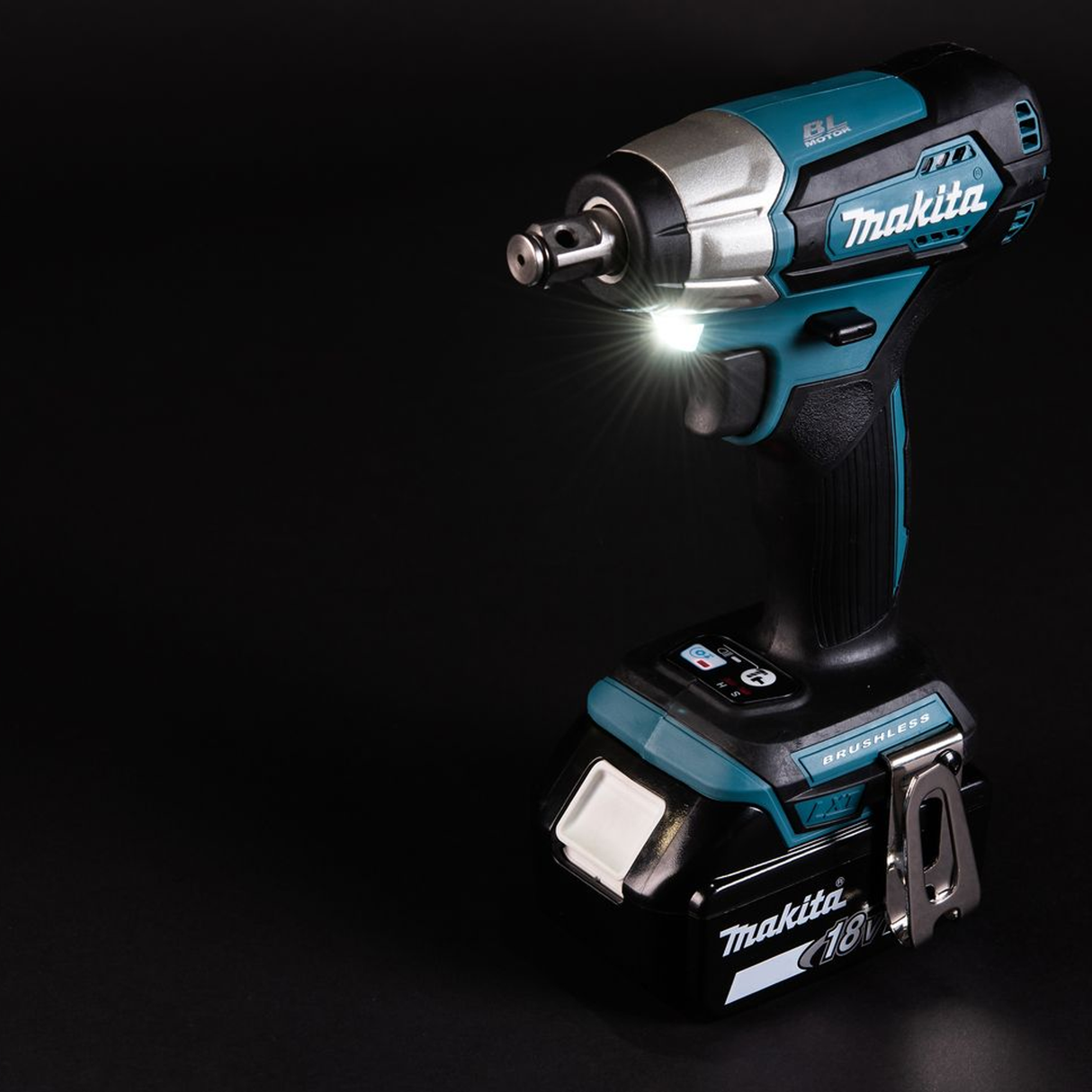 DTW181RTJ - Impact Wrench Makita DTW181RTJ 18V 5Ah - Image 14