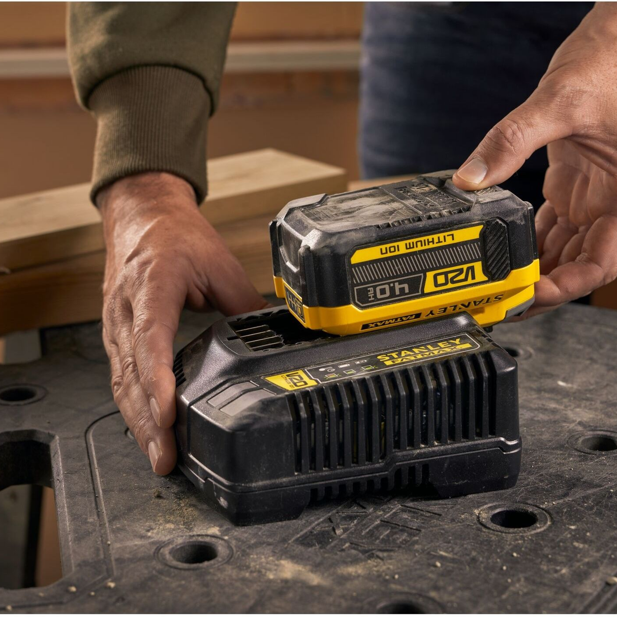 SFMCB204-XJ - Batteria Stanley FatMax V20 18V 4Ah - Immagine 3