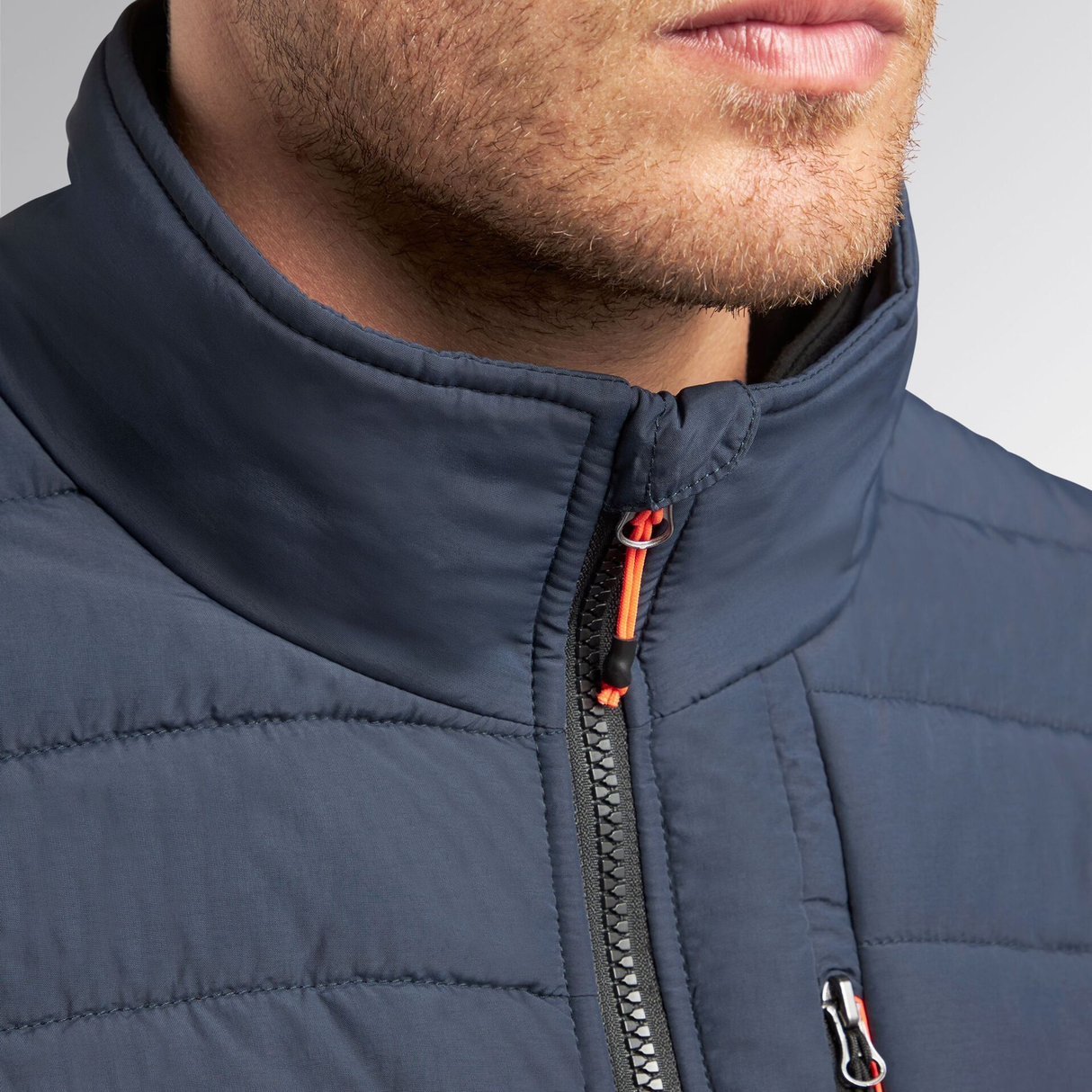 702.181812-C4725 - Work Vest Diadora Oslo Hybrid Utility Padded Vest Black/Deep Blue - Image 4